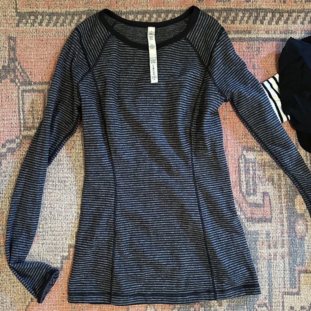 Lululemon Turn Run Around Long Sleeve Shirt Size 6